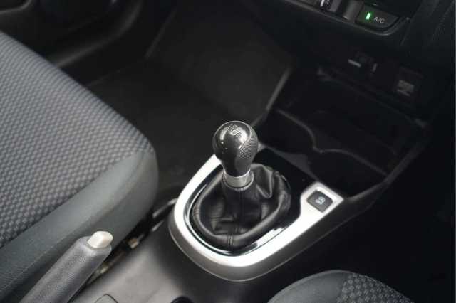 Honda Jazz 1.3 i-VTEC SE Navi Hatchback 5dr Petrol Manual Euro 6 (s/s) (102 ps) 