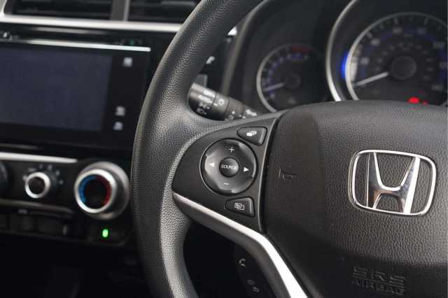 Honda Jazz 1.3 i-VTEC SE Navi Hatchback 5dr Petrol Manual Euro 6 (s/s) (102 ps) 