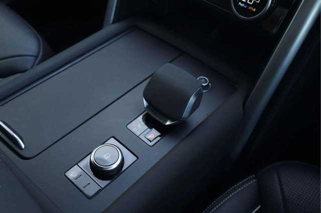 Land Rover Discovery 3.0 D300 MHEV R-Dynamic HSE SUV 5dr Diesel Auto 4WD Euro 6 (s/s) (300 ps) 