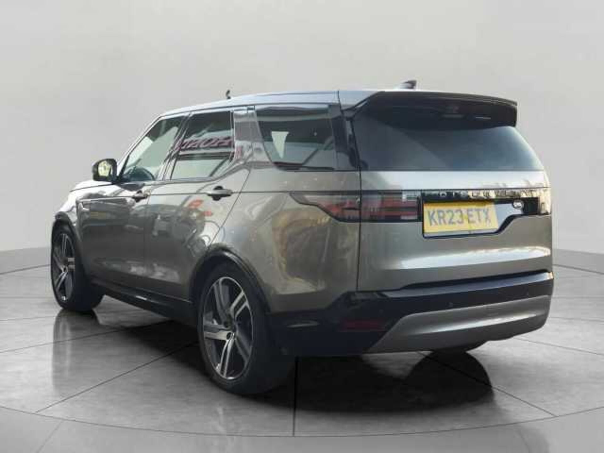 Land Rover Discovery 3.0 D300 MHEV R-Dynamic HSE SUV 5dr Diesel Auto 4WD Euro 6 (s/s) (300 ps) 