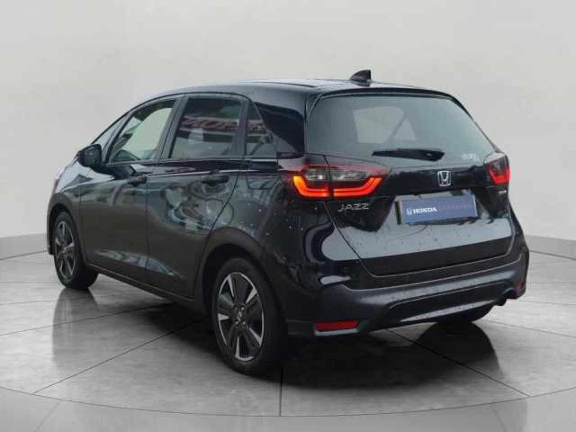 Honda Jazz Hybrid 1.5 h i-MMD Advance Hatchback 5dr Petrol Hybrid eCVT Euro 6 (s/s) (122 ps) 