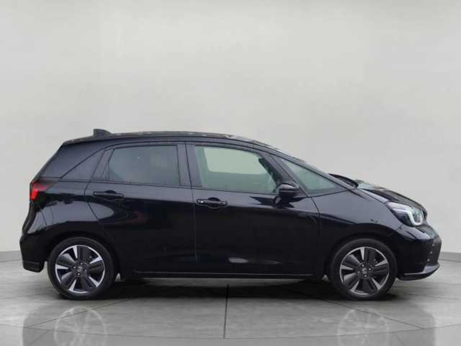 Honda Jazz Hybrid 1.5 h i-MMD Advance Hatchback 5dr Petrol Hybrid eCVT Euro 6 (s/s) (122 ps) 