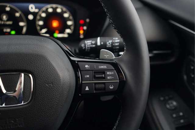 Honda ZR-V e:HEV 2.0 h i-MMD Advance SUV 5dr Petrol Hybrid eCVT Euro 6 (s/s) (184 ps) 