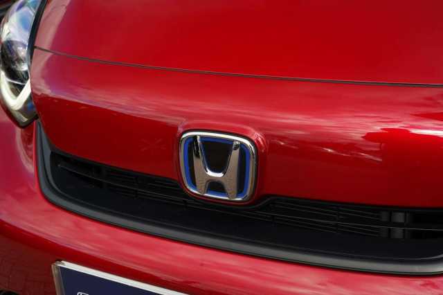 Honda Jazz Hybrid 1.5 h i-MMD SR Hatchback 5dr Petrol Hybrid eCVT Euro 6 (s/s) (109 ps) 