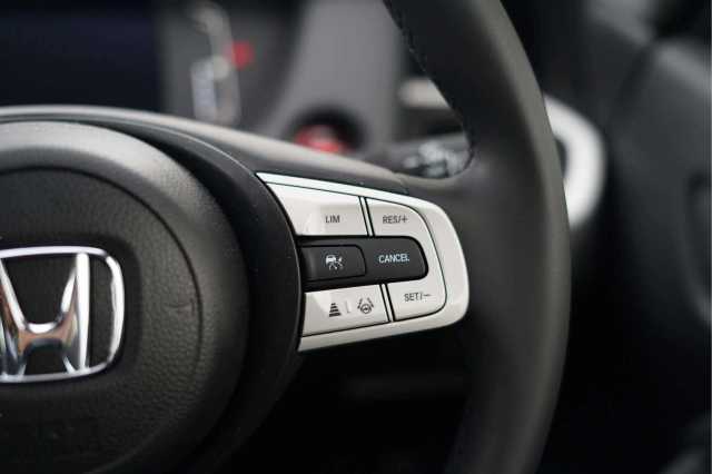 Honda Jazz Hybrid 1.5 h i-MMD Elegance Hatchback 5dr Petrol Hybrid eCVT Euro 6 (s/s) (122 ps) 
