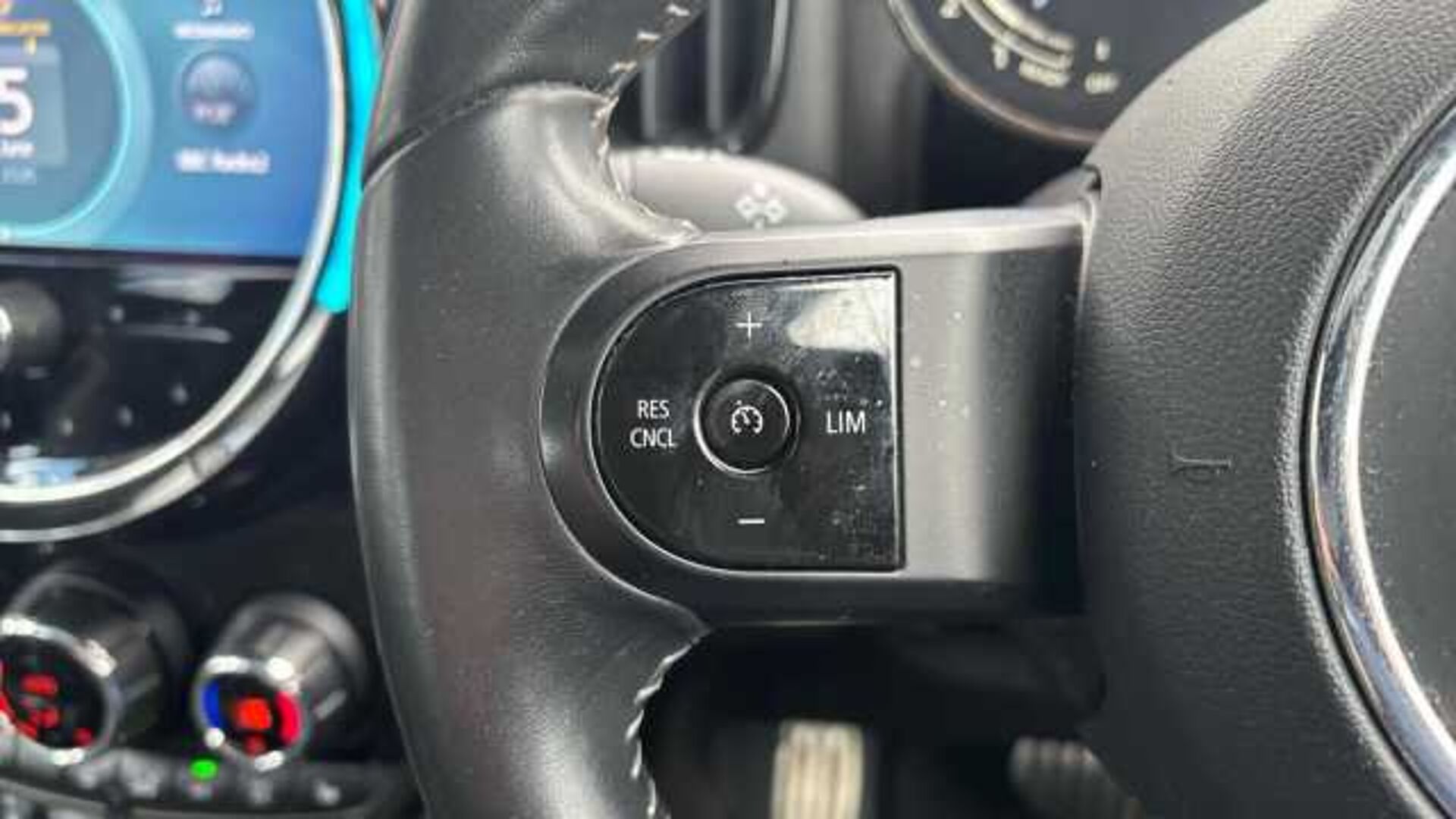 MINI Mini 1.5 Cooper Sport SUV 5dr Petrol Steptronic Euro 6 (s/s) (136 ps) 