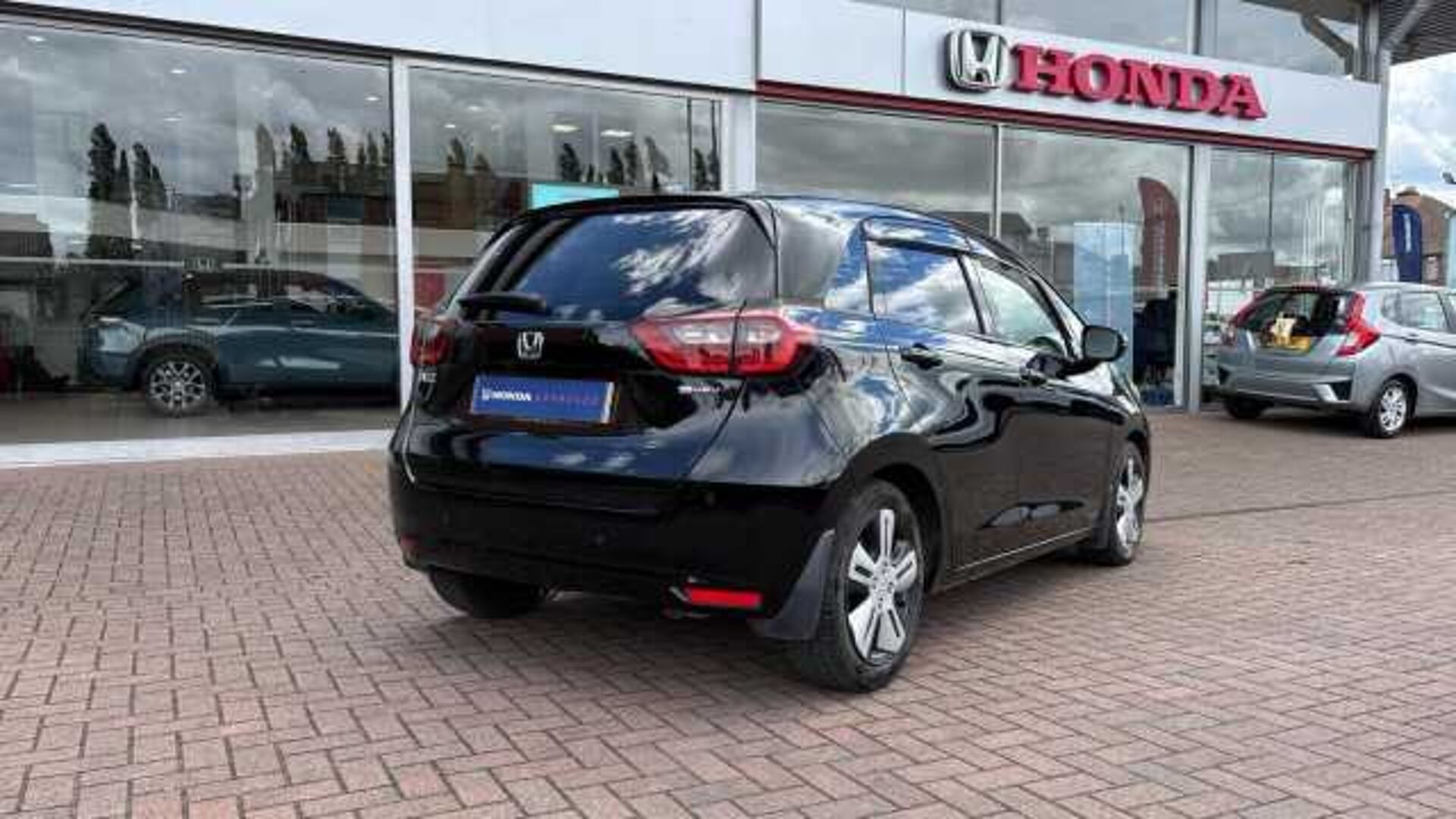 Honda Jazz Hybrid 1.5 h i-MMD EX Hatchback 5dr Petrol Hybrid eCVT Euro 6 (s/s) (109 ps) 