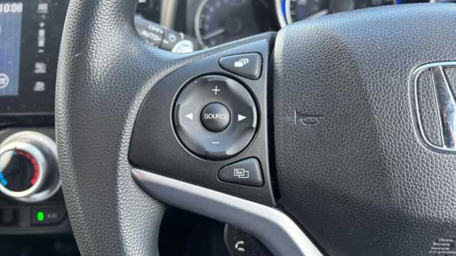 Honda Jazz 1.3 i-VTEC SE Hatchback 5dr Petrol CVT Euro 6 (s/s) (102 ps) 