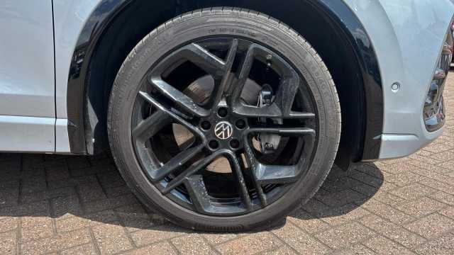 Volkswagen Tiguan 2.0 TDI R-Line SUV 5dr Diesel DSG Euro 6 (s/s) (150 ps) 