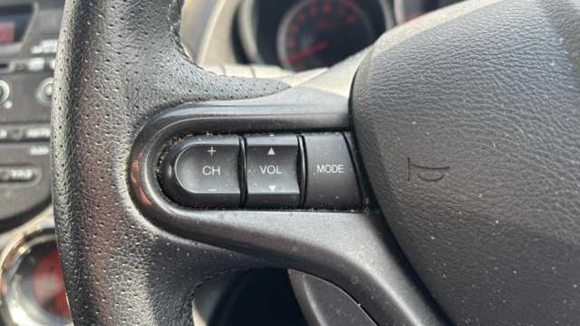 Honda Jazz 1.4 i-VTEC ES Plus Hatchback 5dr Petrol CVT Euro 5 (99 ps) 