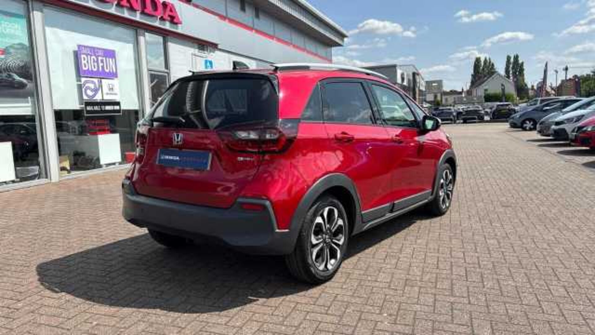 Honda Jazz 1.5 h i-MMD Crosstar EX Hatchback 5dr Petrol Hybrid eCVT Euro 6 (s/s) (109 ps) 