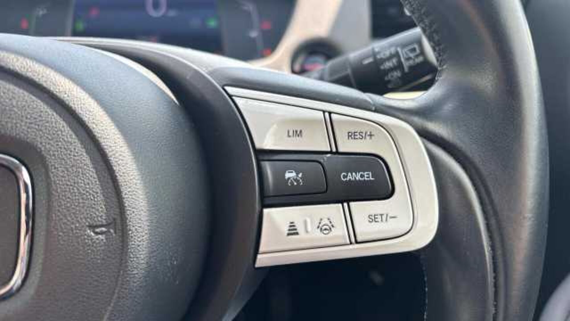 Honda Jazz 1.5 h i-MMD Crosstar EX Hatchback 5dr Petrol Hybrid eCVT Euro 6 (s/s) (109 ps) 