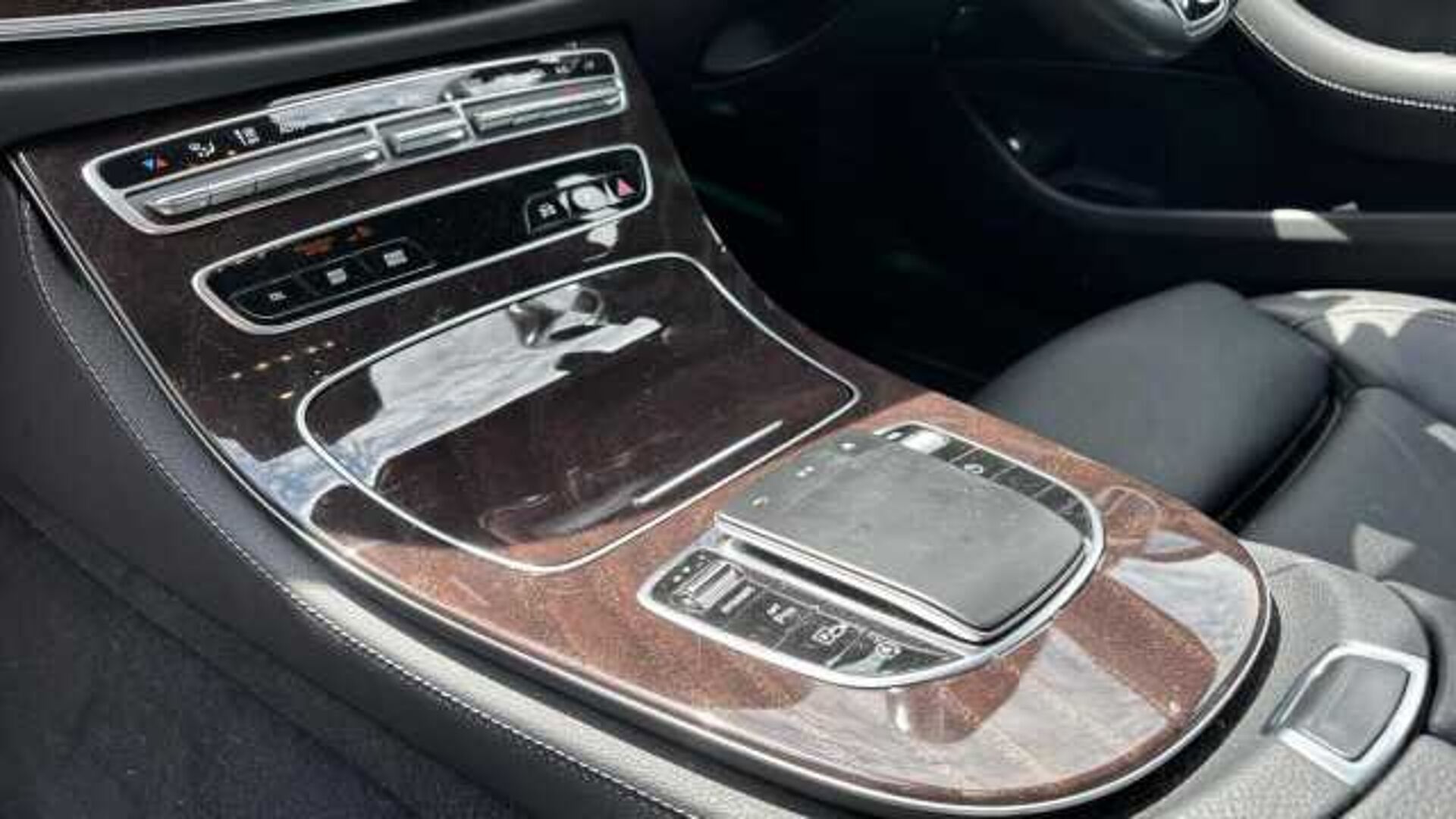 Mercedes-Benz 2.0 E220d Sport Saloon 4dr Diesel G-Tronic+ Euro 6 (s/s) (194 ps) 