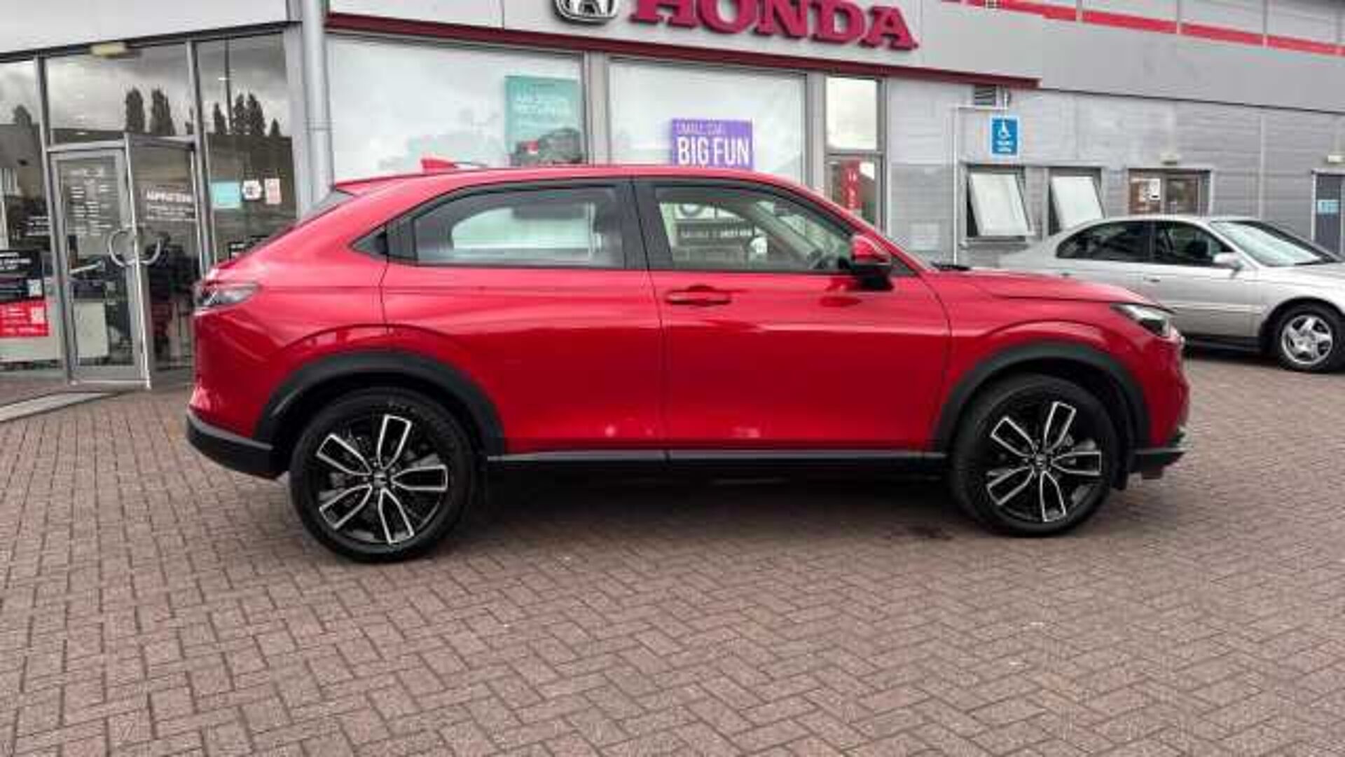 Honda HR-V Hybrid 1.5 h i-MMD Elegance SUV 5dr Petrol Hybrid CVT Euro 6 (s/s) (131 ps) 