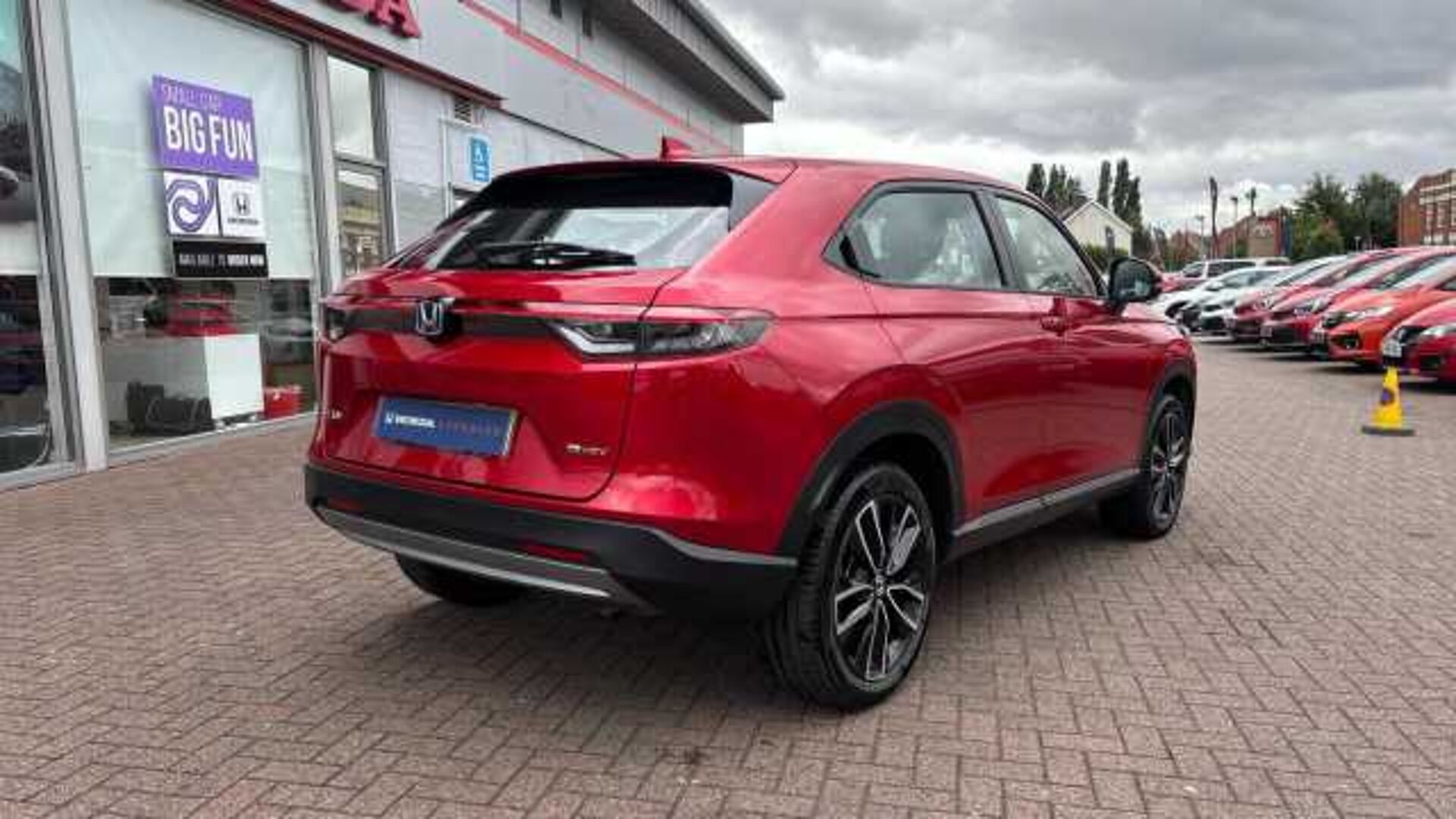 Honda HR-V Hybrid 1.5 h i-MMD Elegance SUV 5dr Petrol Hybrid CVT Euro 6 (s/s) (131 ps) 