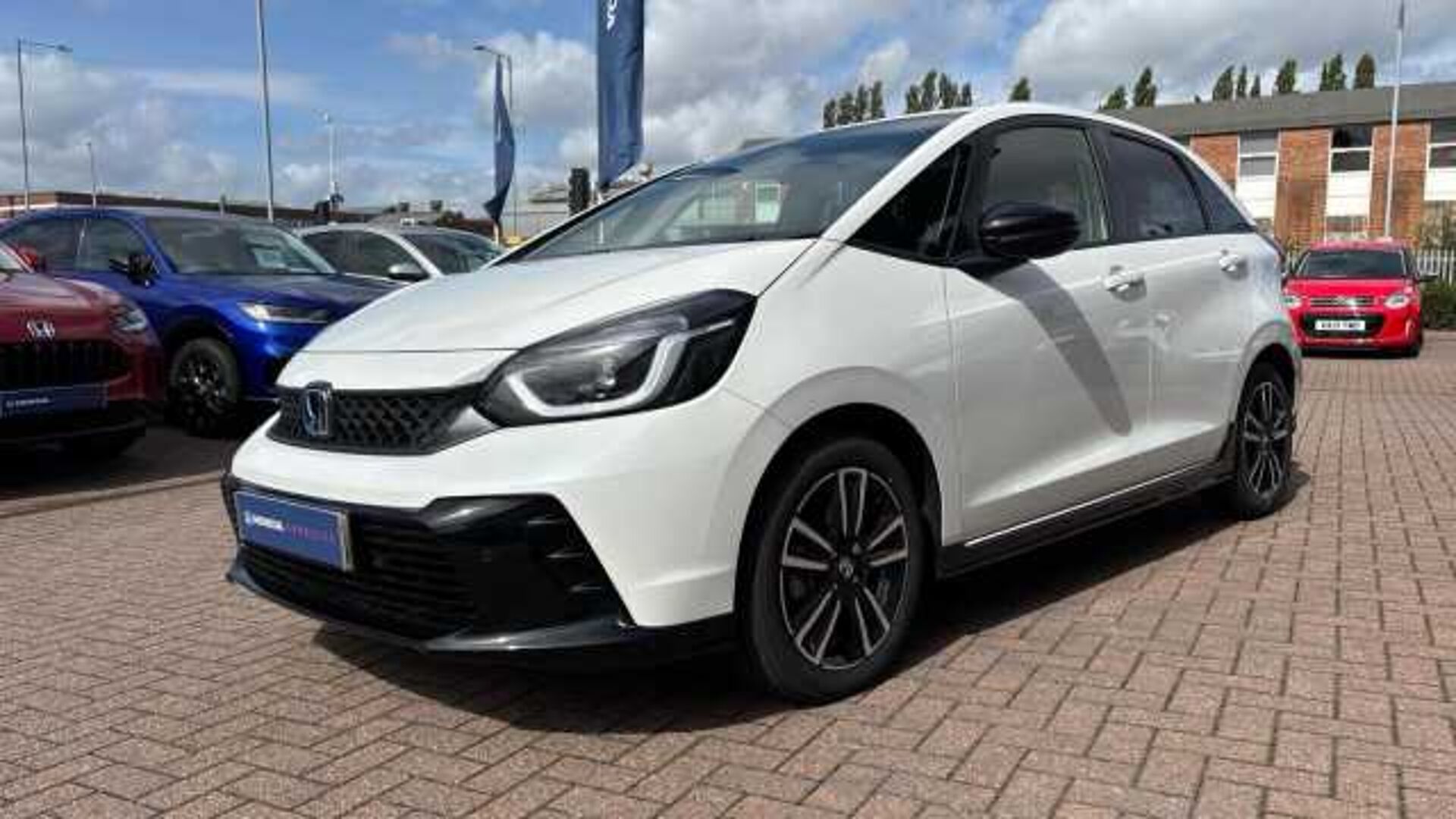 Honda Jazz 1.5 h i-MMD Advance Sport Hatchback 5dr Petrol Hybrid eCVT Euro 6 (s/s) (122 ps) 