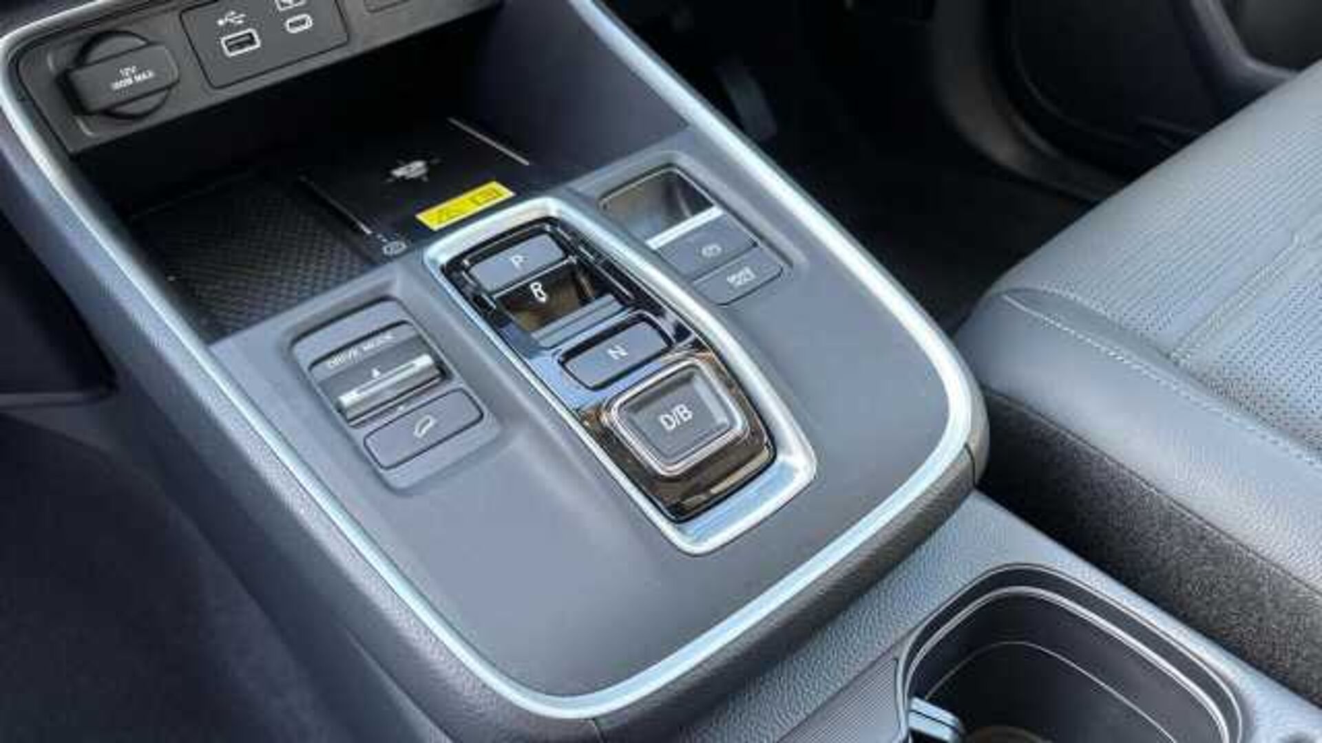 Honda CR-V Hybrid 2.0 h i-MMD Advance SUV 5dr Petrol Hybrid eCVT 4WD Euro 6 (s/s) (184 ps) 