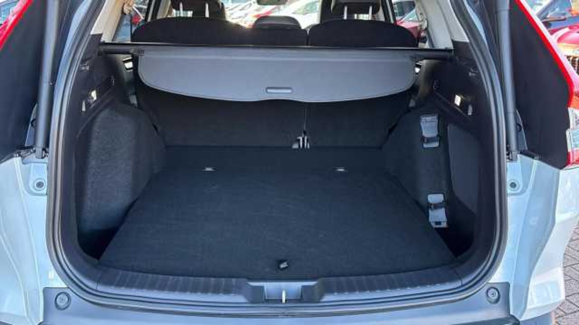 Honda CR-V Hybrid 2.0 h i-MMD Advance SUV 5dr Petrol Hybrid eCVT 4WD Euro 6 (s/s) (184 ps) 