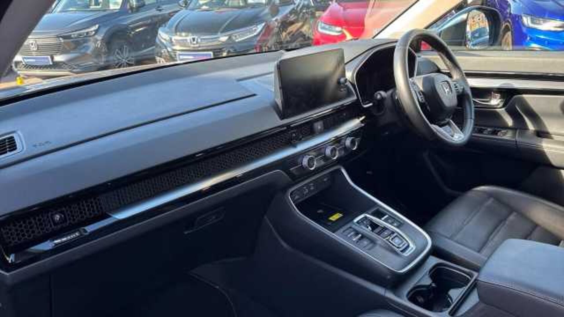 Honda CR-V Hybrid 2.0 h i-MMD Advance SUV 5dr Petrol Hybrid eCVT 4WD Euro 6 (s/s) (184 ps) 