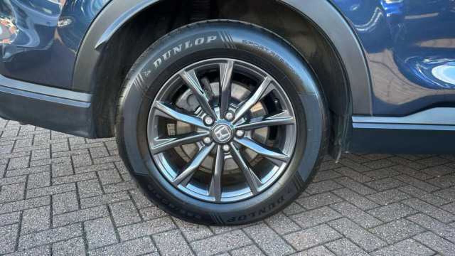 Honda CR-V Hybrid 2.0 h i-MMD Advance SUV 5dr Petrol Hybrid eCVT 4WD Euro 6 (s/s) (184 ps) 