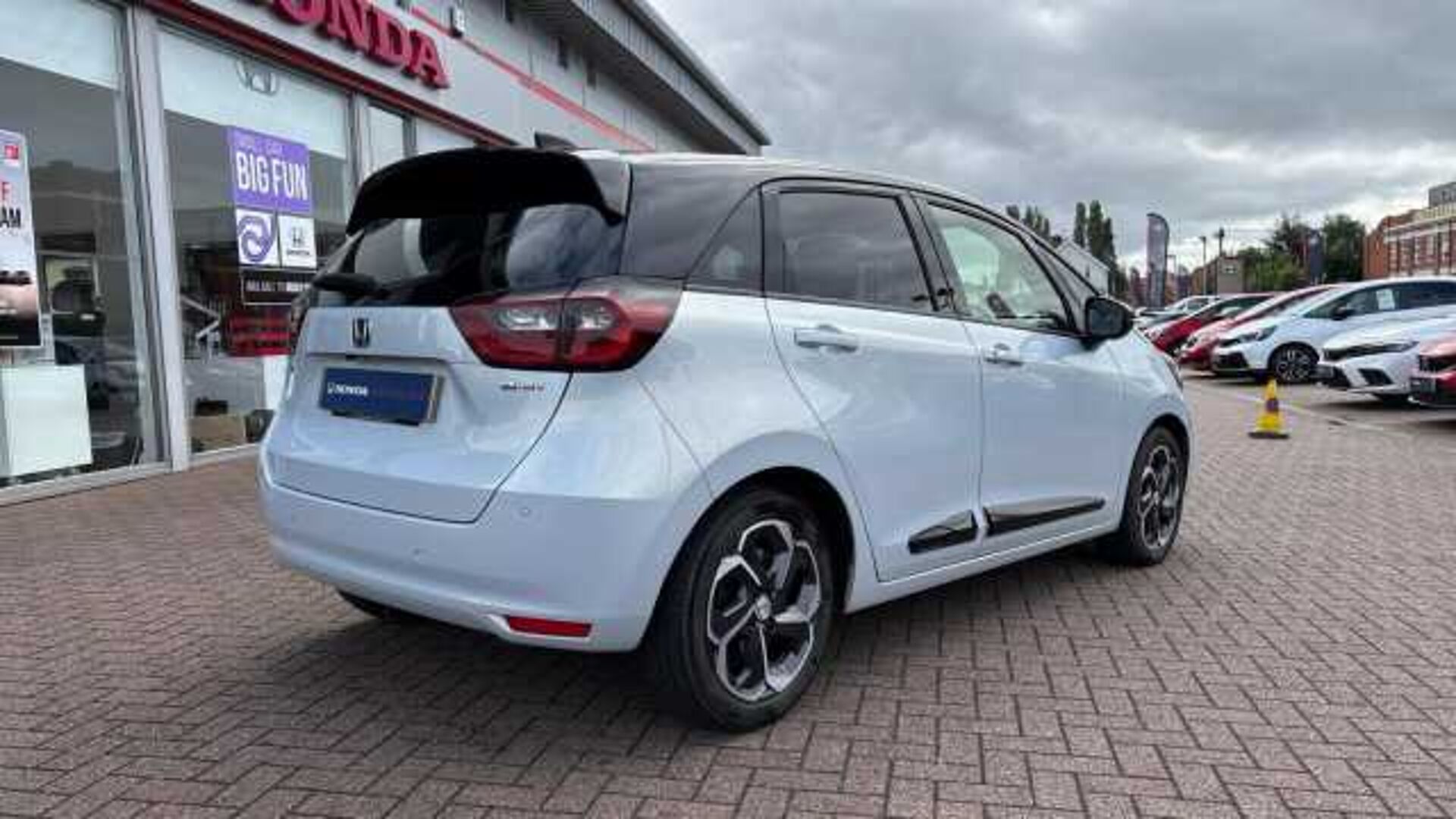 Honda Jazz Hybrid 1.5 h i-MMD EX Style Hatchback 5dr Petrol Hybrid eCVT Euro 6 (s/s) (109 ps) 