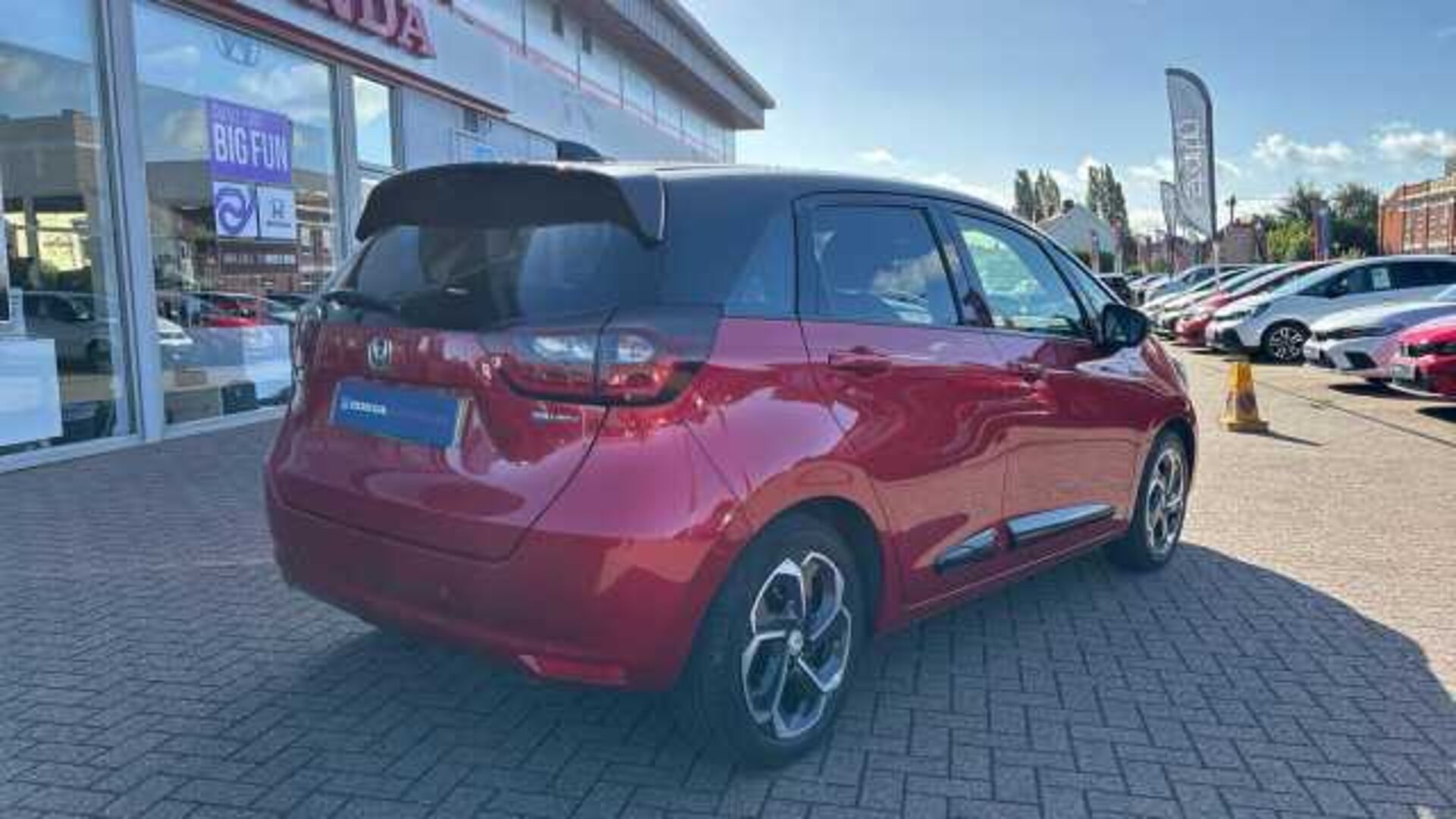 Honda Jazz Hybrid 1.5 h i-MMD EX Style Hatchback 5dr Petrol Hybrid eCVT Euro 6 (s/s) (109 ps) 