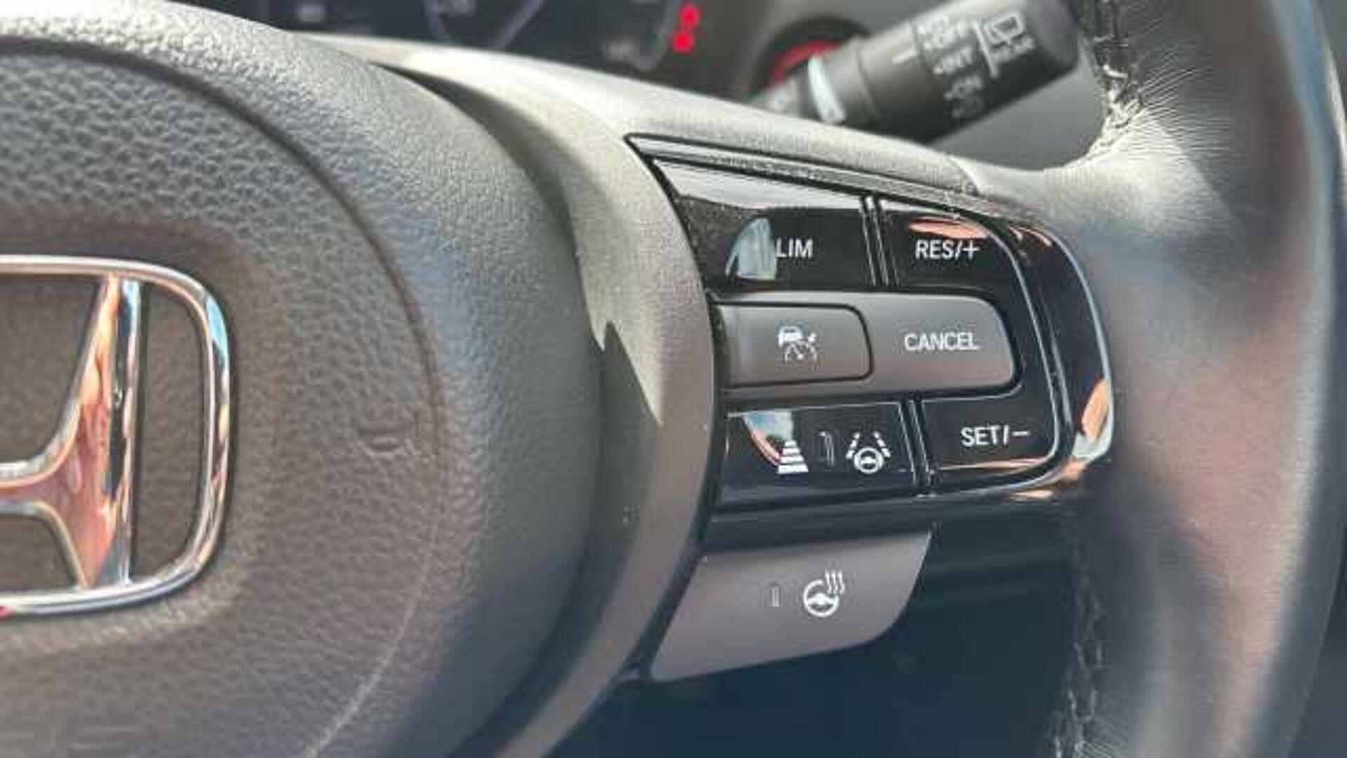 Honda HR-V Hybrid 1.5 h i-MMD Advance SUV 5dr Petrol Hybrid CVT Euro 6 (s/s) (131 ps) 