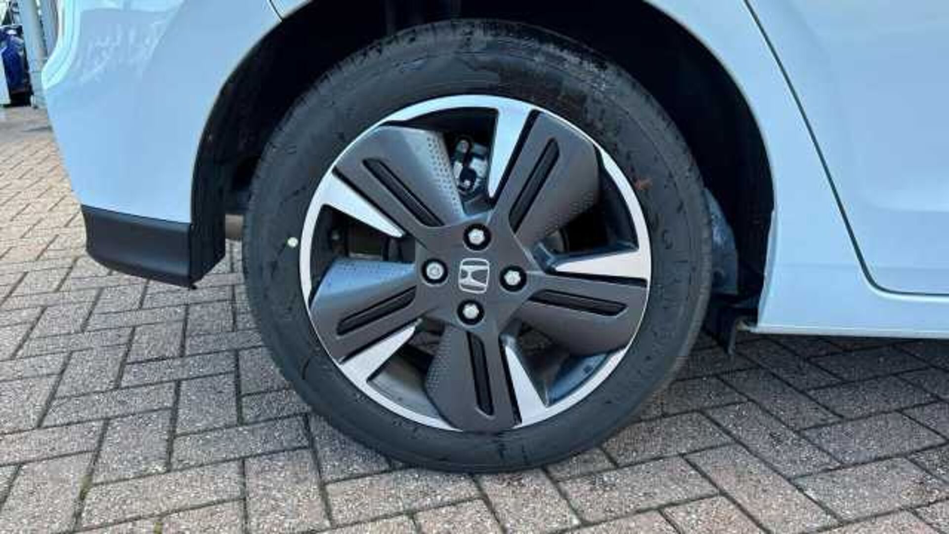Honda Jazz Hybrid 1.5 h i-MMD Advance Hatchback 5dr Petrol Hybrid eCVT Euro 6 (s/s) (122 ps) 