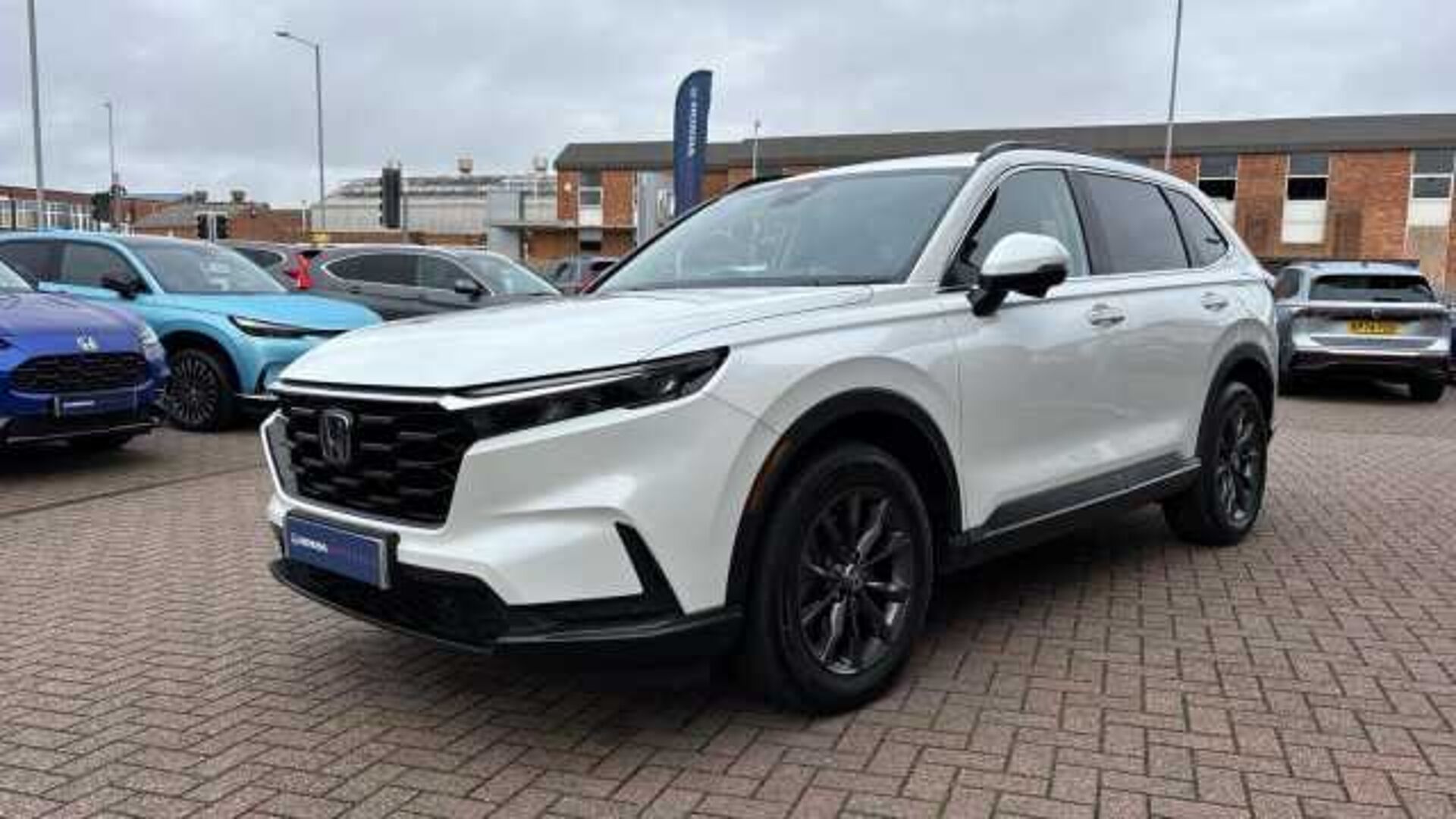 Honda CR-V Hybrid 2.0 h i-MMD Advance SUV 5dr Petrol Hybrid eCVT 4WD Euro 6 (s/s) (184 ps) 