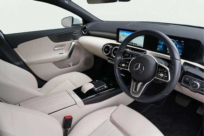 Mercedes-Benz A 200 2.0 A200d Sport Edition (Executive) Saloon 4dr Diesel 8G-DCT Euro 6 (s/s) (150 p 