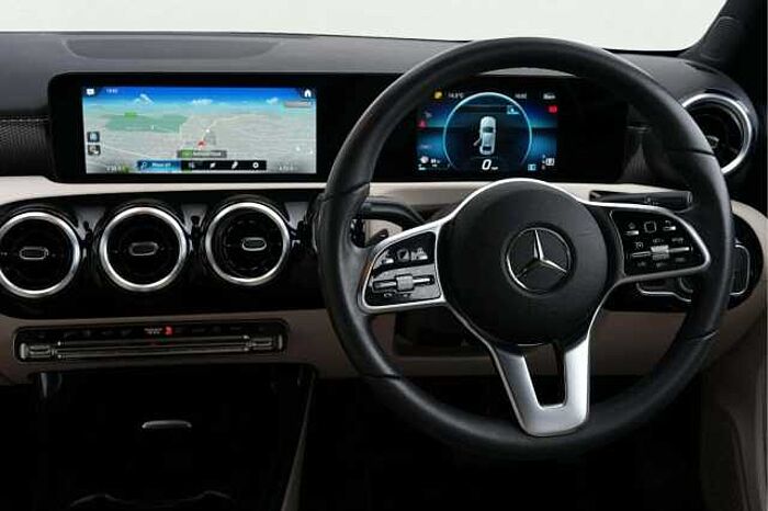 Mercedes-Benz A 200 2.0 A200d Sport Edition (Executive) Saloon 4dr Diesel 8G-DCT Euro 6 (s/s) (150 p 