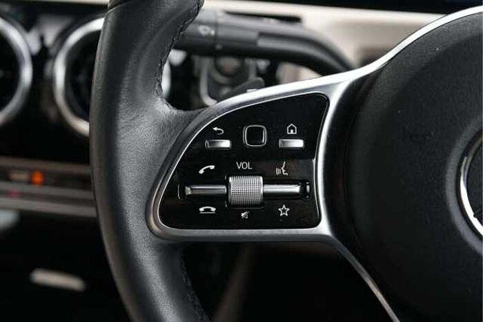 Mercedes-Benz A 200 2.0 A200d Sport Edition (Executive) Saloon 4dr Diesel 8G-DCT Euro 6 (s/s) (150 p 