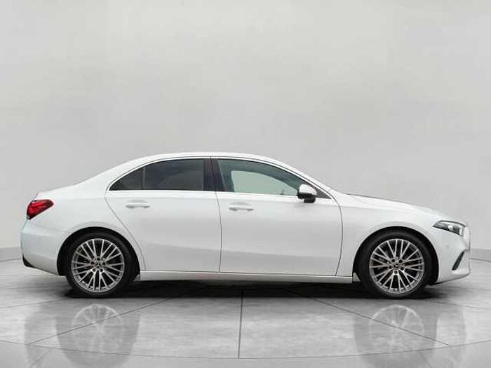 Mercedes-Benz A 200 2.0 A200d Sport Edition (Executive) Saloon 4dr Diesel 8G-DCT Euro 6 (s/s) (150 p 