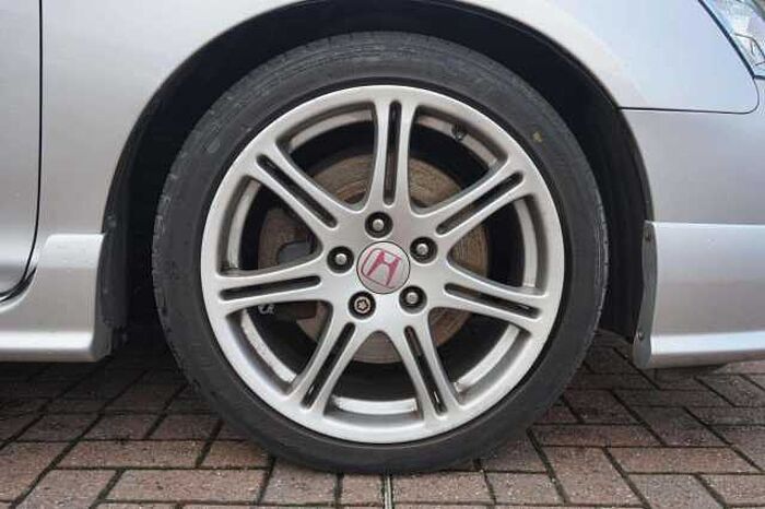 Honda Civic Type R 2.0 i-VTEC Type R Hatchback 3dr Petrol Manual (212 g/km 197 bhp) 