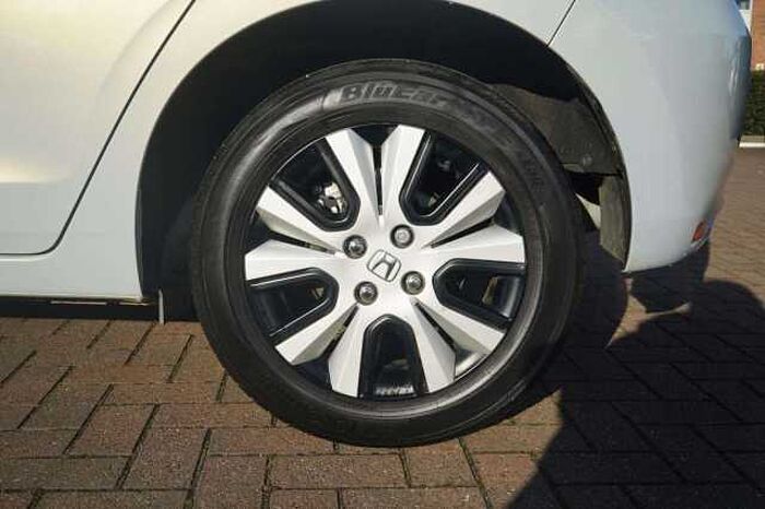 Honda Jazz Hybrid 1.5 h i-MMD SR Hatchback 5dr Petrol Hybrid eCVT Euro 6 (s/s) (109 ps) 