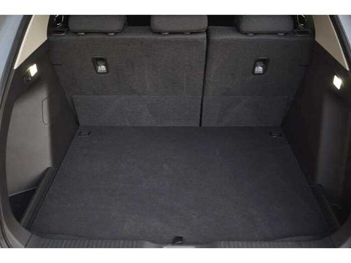 Honda HR-V Hybrid 1.5 h i-MMD e:HEV Elegance SUV 5dr Petrol Hybrid CVT Euro 6 (s/s) (131 ps) 