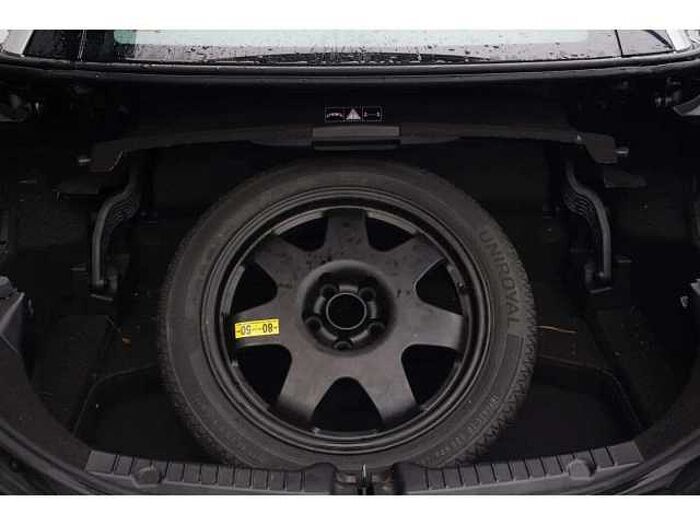 Mercedes-Benz 2.0 SLC300 GPF AMG Line Convertible 2dr Petrol G-Tronic Euro 6 (s/s) (245 ps) 