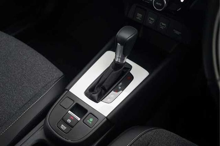 Honda Jazz Hybrid 1.5 h i-MMD Advance Hatchback 5dr Petrol Hybrid eCVT Euro 6 (s/s) (122 ps) 