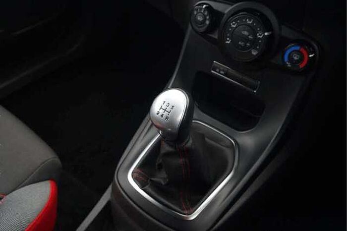 Ford Fiesta 1.0T EcoBoost ST-Line Hatchback 3dr Petrol Manual Euro 6 (s/s) (140 ps) 