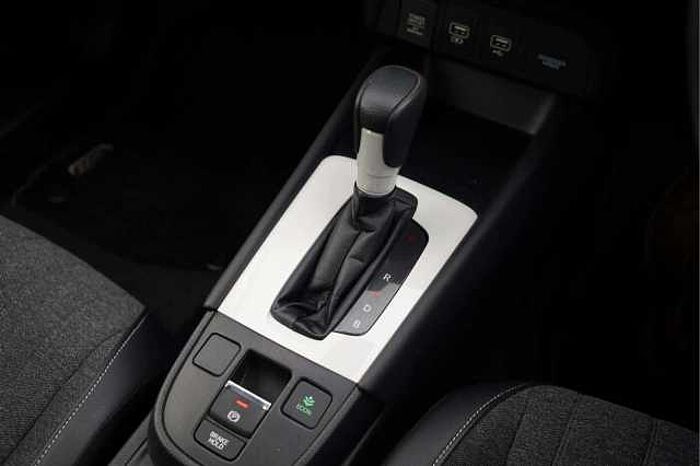 Honda Jazz Hybrid 1.5 h i-MMD SR Hatchback 5dr Petrol Hybrid eCVT Euro 6 (s/s) (107 ps) 