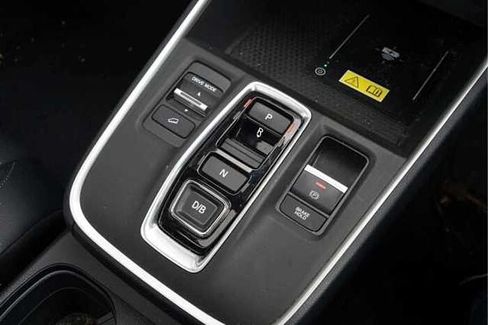 Honda CR-V Hybrid 2.0 h i-MMD Elegance SUV 5dr Petrol Hybrid eCVT 4WD Euro 6 (s/s) (184 ps) 