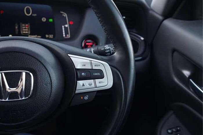 Honda Jazz 1.5 h i-MMD Crosstar Advance Hatchback 5dr Petrol Hybrid eCVT Euro 6 (s/s) (122 