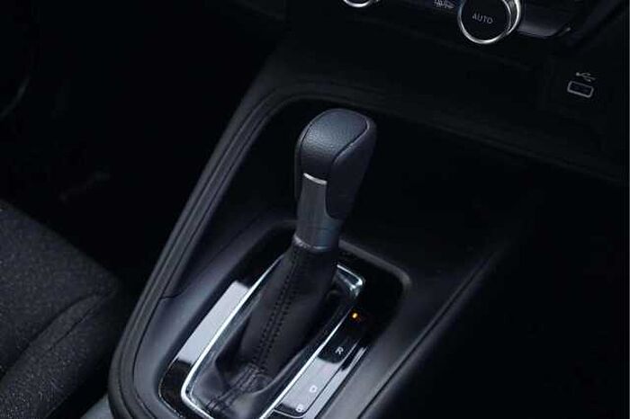 Honda HR-V Hybrid 1.5 h i-MMD Elegance SUV 5dr Petrol Hybrid CVT Euro 6 (s/s) (131 ps) 