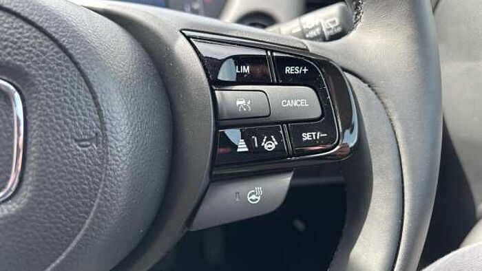 Honda Jazz Hybrid 1.5 h i-MMD Advance Hatchback 5dr Petrol Hybrid eCVT Euro 6 (s/s) (122 ps) 