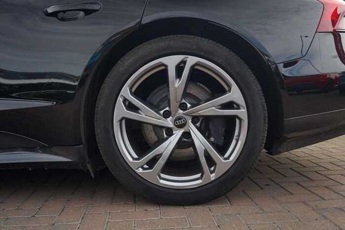 Audi e-tron GT 93.4kWh Saloon 4dr Electric Auto quattro (476 ps) 