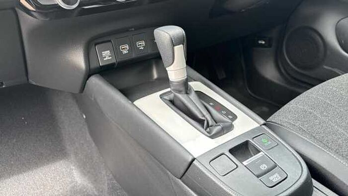 Honda Jazz Hybrid 1.5 h i-MMD SR Hatchback 5dr Petrol Hybrid eCVT Euro 6 (s/s) (109 ps) 