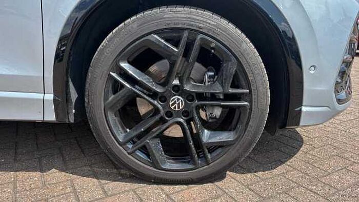 Volkswagen Tiguan 2.0 TDI R-Line SUV 5dr Diesel DSG Euro 6 (s/s) (150 ps) 