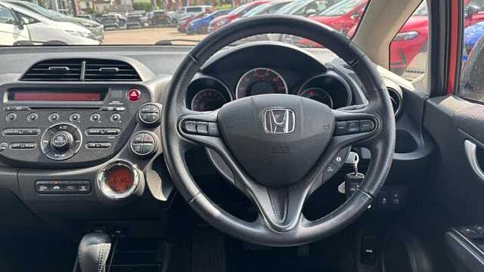 Honda Jazz 1.4 i-VTEC ES Plus Hatchback 5dr Petrol CVT Euro 5 (99 ps) 