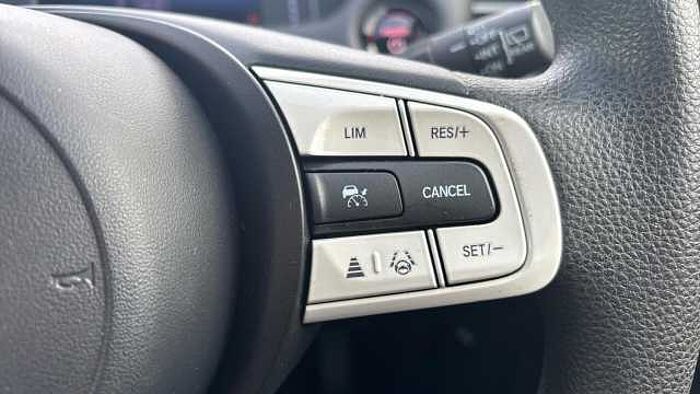 Honda Jazz Hybrid 1.5 h i-MMD SR Hatchback 5dr Petrol Hybrid eCVT Euro 6 (s/s) (107 ps) 