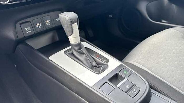 Honda Jazz Hybrid 1.5 h i-MMD Elegance Hatchback 5dr Petrol Hybrid eCVT Euro 6 (s/s) (122 ps) 